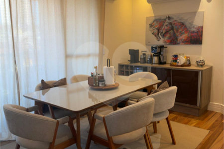 Apartamento à venda com 2 suítes em Jardim Londrina, São Paulo, SP