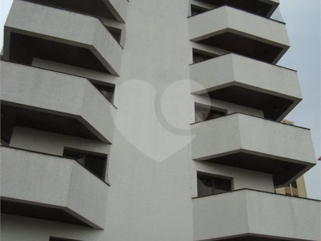 Apartamento à venda com 3 quartos, sendo 1 suíte,  em Santana, São Paulo, SP