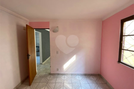 Apartamento para alugar com 2 quartos em Jardim Adriane, Itaquaquecetuba, SP