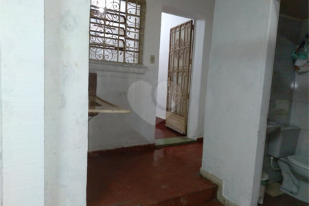 Casa à venda ou para alugar com 5 quartos, sendo 3 suítes, em Cambuci, São Paulo, SP