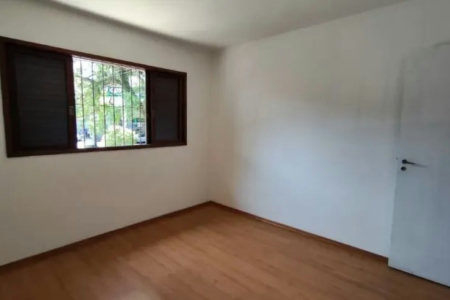 Casa à venda com 3 quartos em Jardim Ester Yolanda, São Paulo, SP