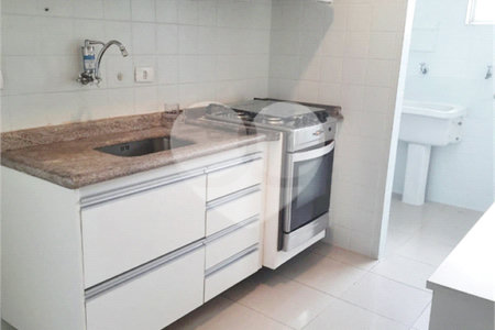 Apartamento à venda com 3 quartos, sendo 1 suíte, em Mirandópolis, São Paulo, SP