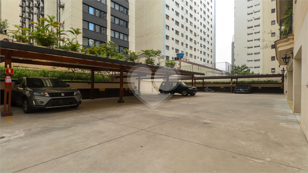 Apartamento à venda com 2 quartos, sendo 1 suíte,  em Vila Uberabinha, São Paulo, SP