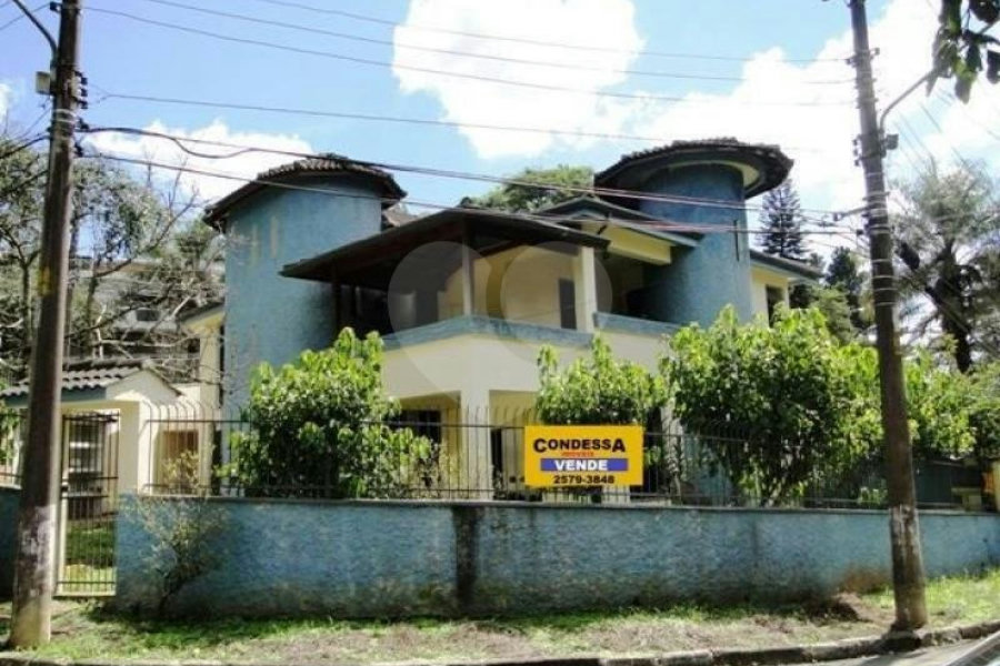 Sobrado à venda com 3 quartos, sendo 1 suíte, em Tremembé, São Paulo, SP