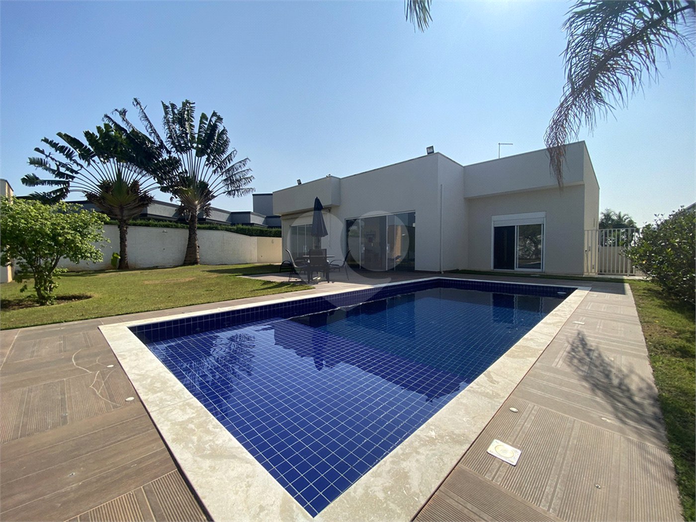 Casa à venda com 3 suítes no condomínio Palmeiras Imperiais, Salto - SP