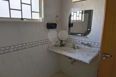 Sobrado à venda com 4 quartos, sendo 2 suítes, em Alto da Boa Vista, Ribeirão Preto, SP
