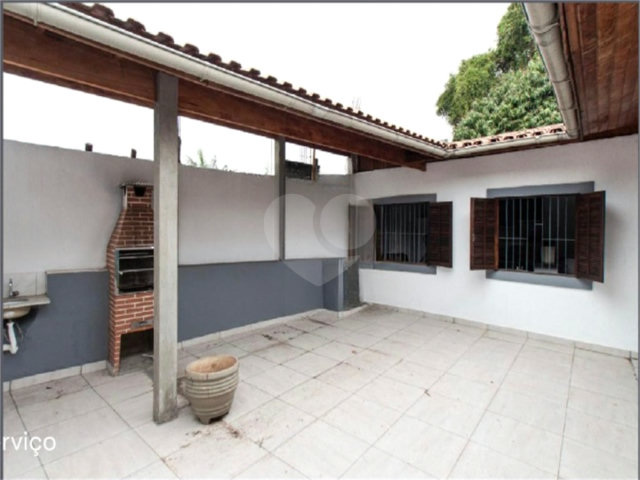 Casa Térrea à venda com 3 quartos, sendo 2 suítes,  em Horto, São Paulo, SP