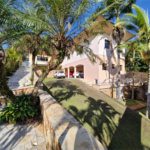 Casa à venda com 4 suítes no condomínio Villa Viana II, Cotia - SP