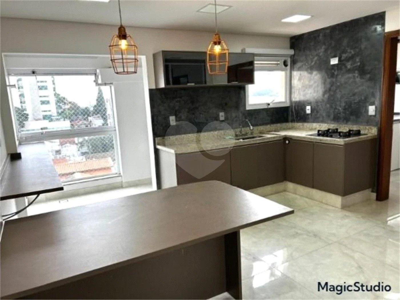 Apartamento com 138m², 3 dormitórios, sendo 3 suítes, 2 vagas de garagem, à venda na Vila Valparaiso em Santo André.