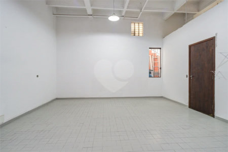 Sobrado à venda ou para alugar com 4 quartos, sendo 1 suíte, em Chácara Monte Alegre, São Paulo, SP