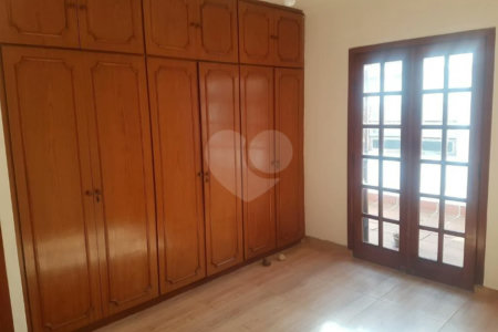 CASA TÉRREA PARA VENDA OU LOCAÇÃO COM 3 DORMITÓRIOS NO BOLSÃO DE INTERLAGOS