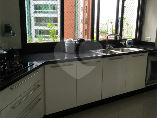 Apartamento à venda com 3 suítes em Tatuapé, São Paulo, SP