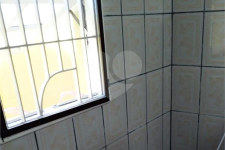 Casa à venda com 4 quartos, sendo 1 suíte, em Cidade Kemel, Poá, SP