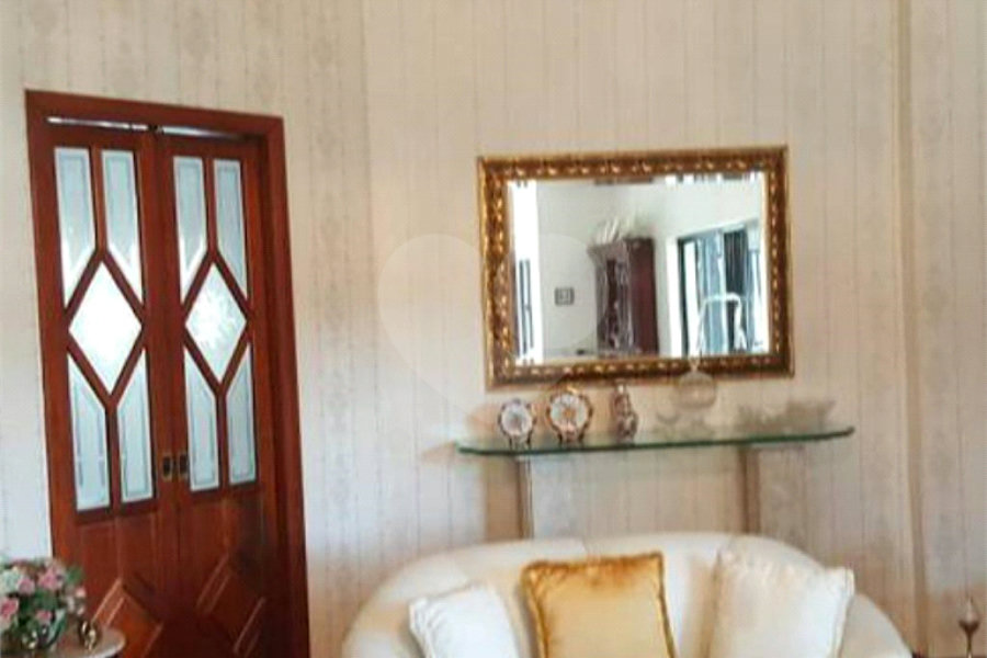 Casa Térrea à venda ou para alugar com 4 suítes em Jardim Floresta, São Paulo, SP