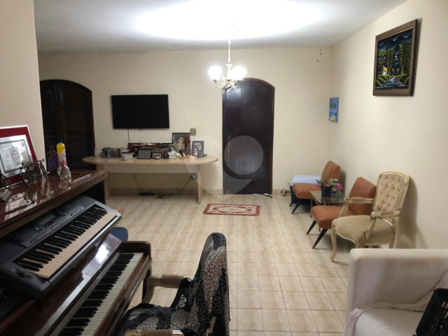Casa Térrea à venda com 3 quartos, sendo 1 suíte,  em Olho D'água, Mairiporã, SP