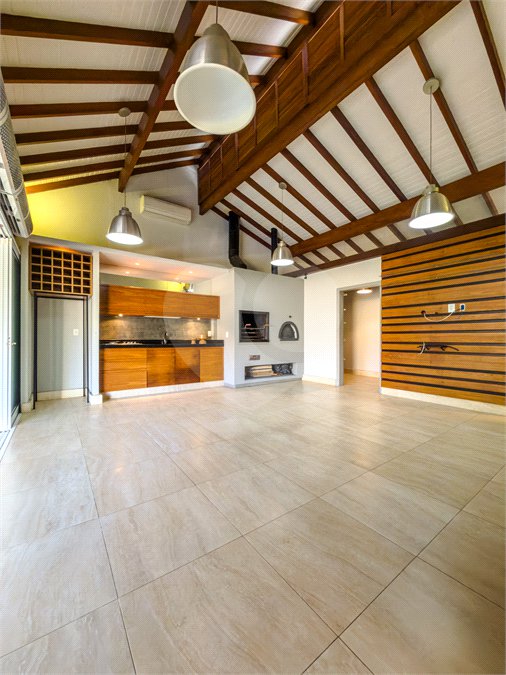 Casa à venda com 4 suítes no condomínio Villa Borghese, Indaiatuba - SP