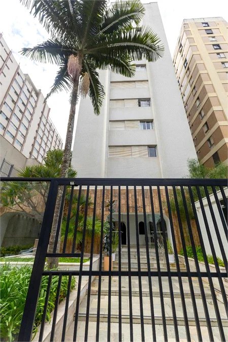 Apartamento à venda com 3 quartos, sendo 1 suíte, em Pinheiros, São Paulo, SP
