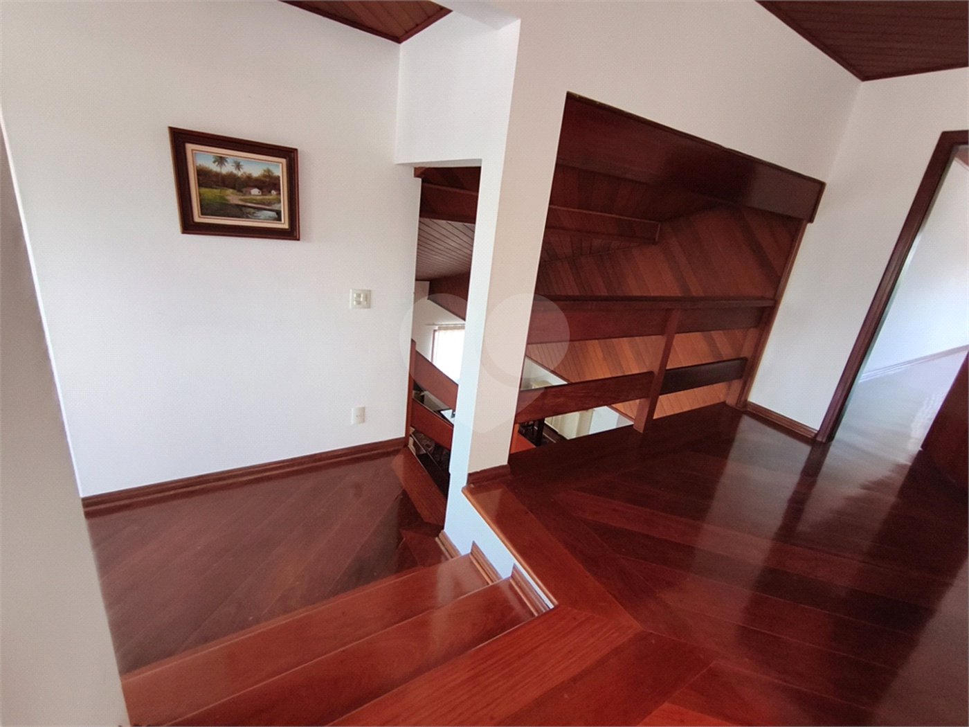 Casa à venda ou para alugar com 3 suítes no condomínio Estância Marambaia, Vinhedo - SP