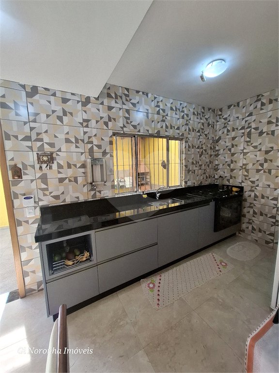 Casa à venda com 2 quartos, sendo 1 suíte, no condomínio Residencial Mirage, Mogi das Cruzes - SP