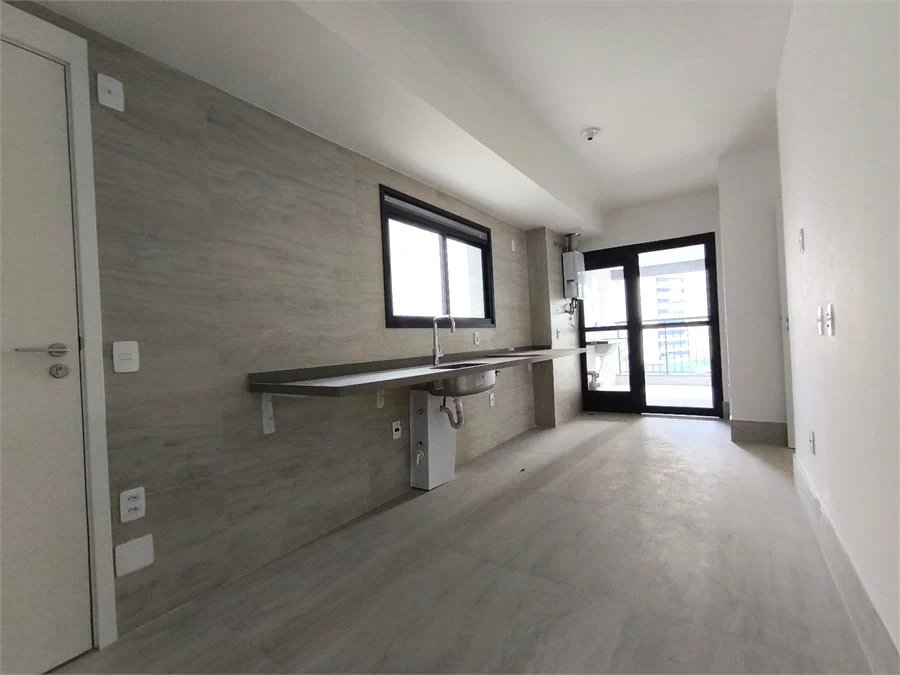 Apartamento à venda ou para alugar com 3 suítes em Água Branca, São Paulo, SP