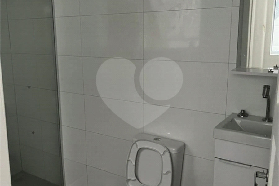 Sobrado à venda ou para alugar com 4 quartos, sendo 1 suíte, em Santana, São Paulo, SP
