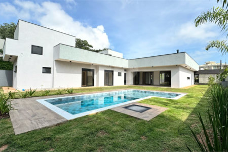 Casa à venda com 3 suítes no condomínio Terras de Santa Teresa, Itupeva - SP