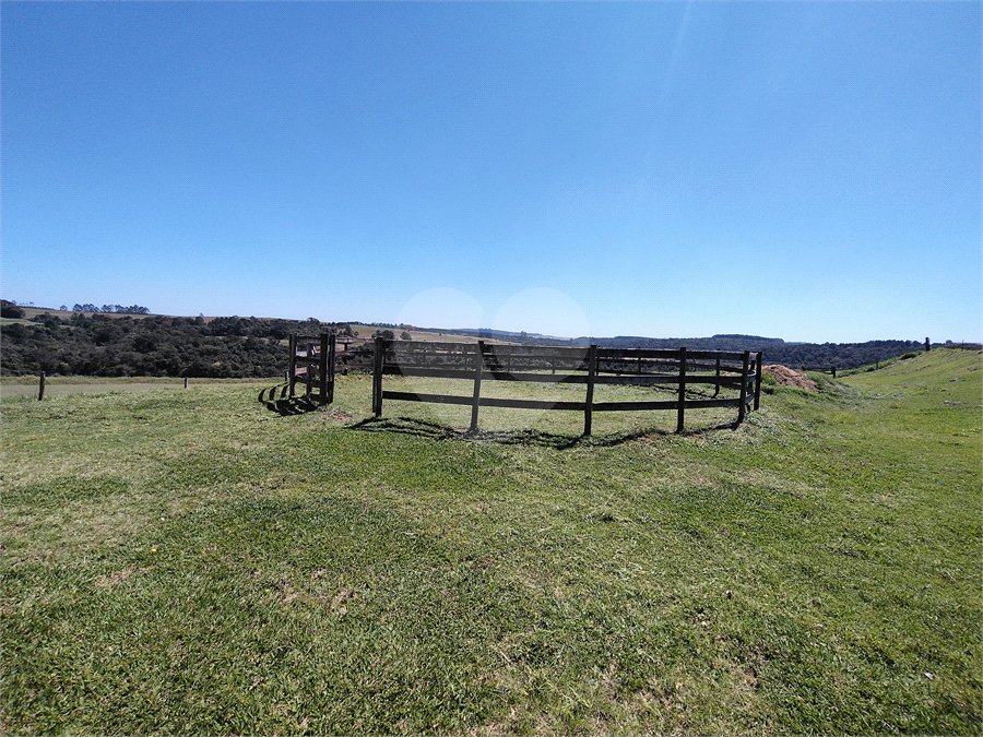 Fazenda para alugar com 3 quartos em Vila Santana, Itapetininga, SP