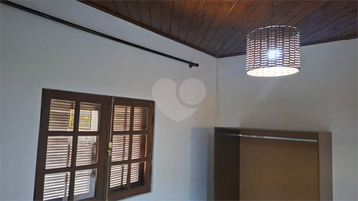 Chácara à venda com 3 suítes em Vila Xisto, São Miguel Arcanjo, SP