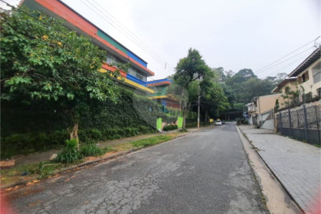 Sobrado à venda com 3 quartos, sendo 1 suíte,  em Jardim Bonfiglioli, São Paulo, SP