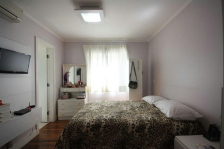 Casa à venda com 4 quartos, sendo 2 suítes, no condomínio Melbourne Residence, São Paulo - SP
