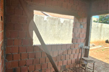 Casa à venda com 3 quartos, sendo 1 suíte, em Vila Áurea, Ponta Porã, MS