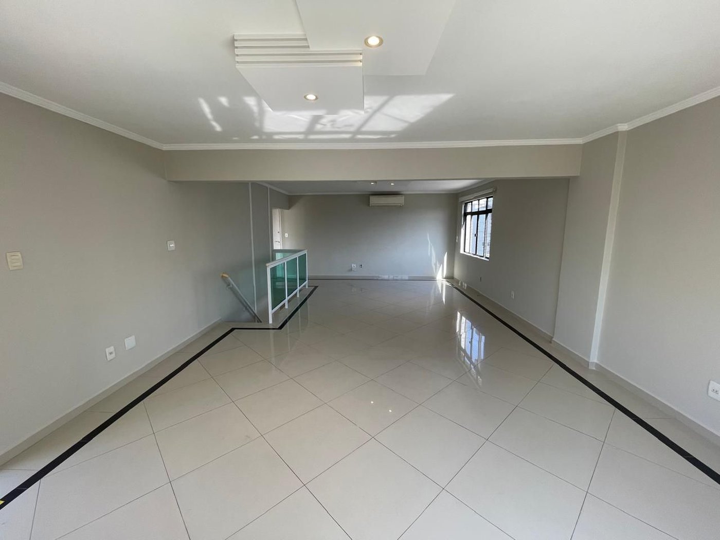 Cobertura com 4 dormitórios, 255 m² - venda por R$ 1.800.000,00 ou aluguel por R$ 16.000,00/mês - Embaré - Santos/SP