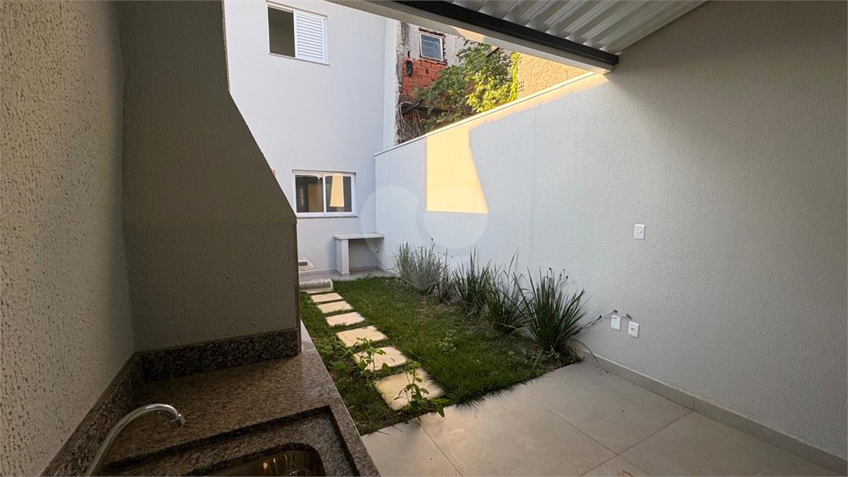 Casa de Vila à venda com 2 suítes em Jardim São Paulo, Sorocaba, SP