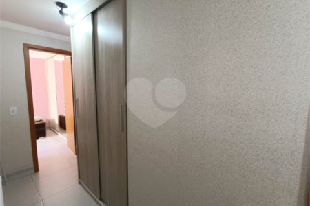 Apartamento à venda com 3 quartos, sendo 1 suíte, no Centro, São Roque, SP