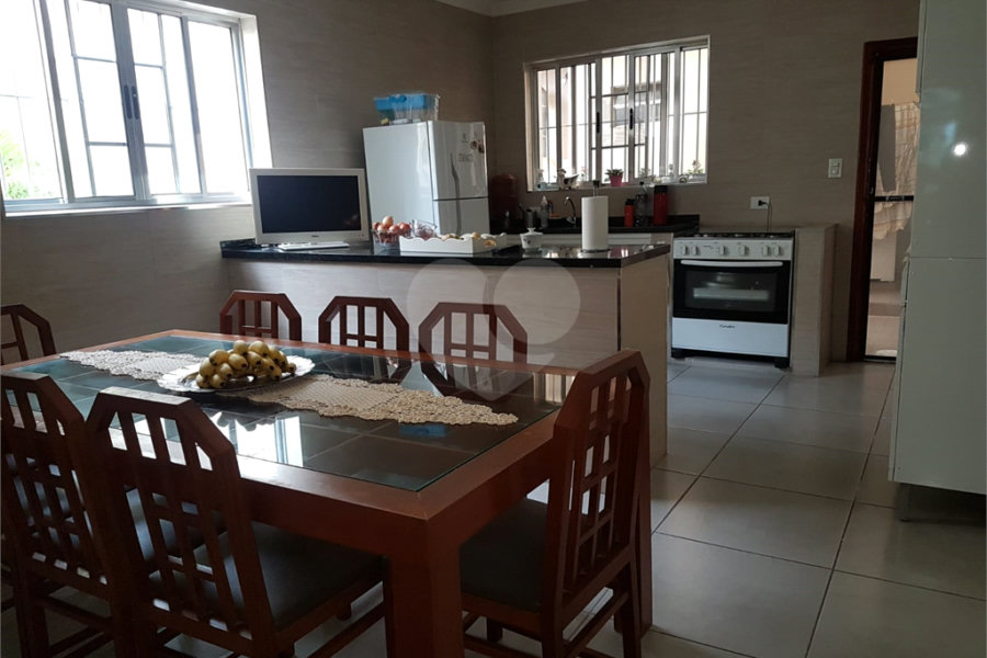 Sobrado à venda com 3 quartos em Jardim Franca, São Paulo, SP