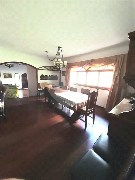 Casa à venda com 2 suítes no condomínio Pila, São Paulo - SP