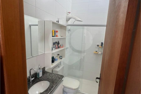 Casa à Venda com 225m² – Ampla e Bem Localizada - Estuda permuta.