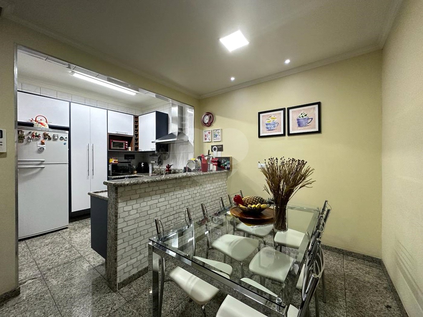 Sobrado à venda com 2 quartos em Vila Constança, São Paulo, SP