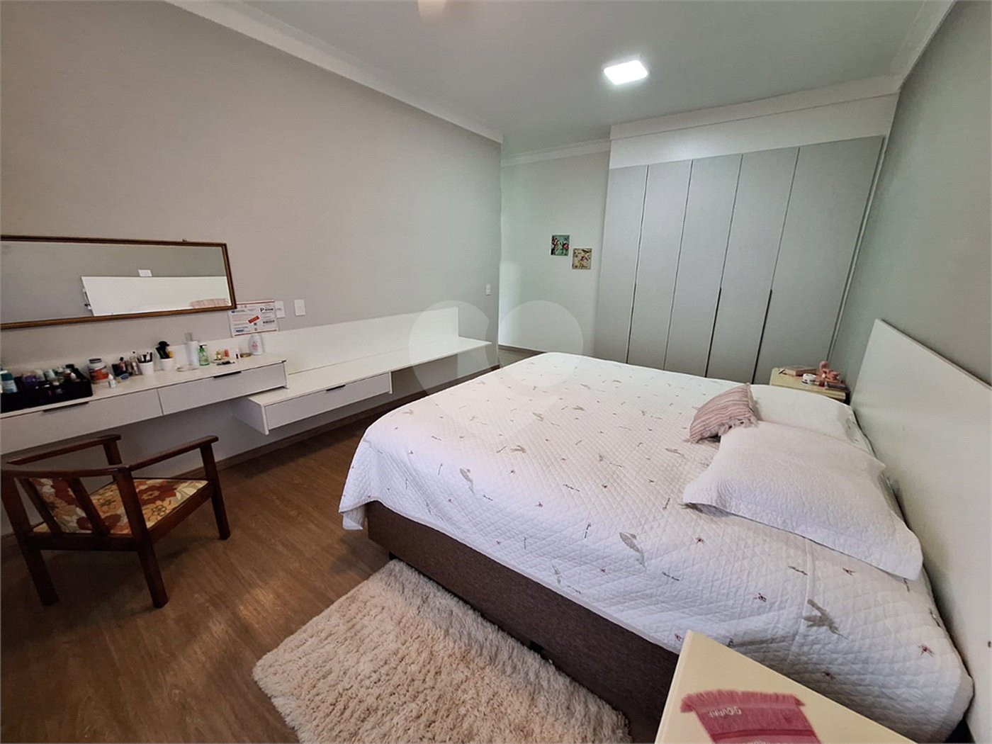 Casa à venda com 3 suítes no condomínio Village Ipanema, Araçoiaba da Serra - SP