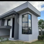Casa à venda com 3 suítes no condomínio Terras do Caribe, Valinhos - SP