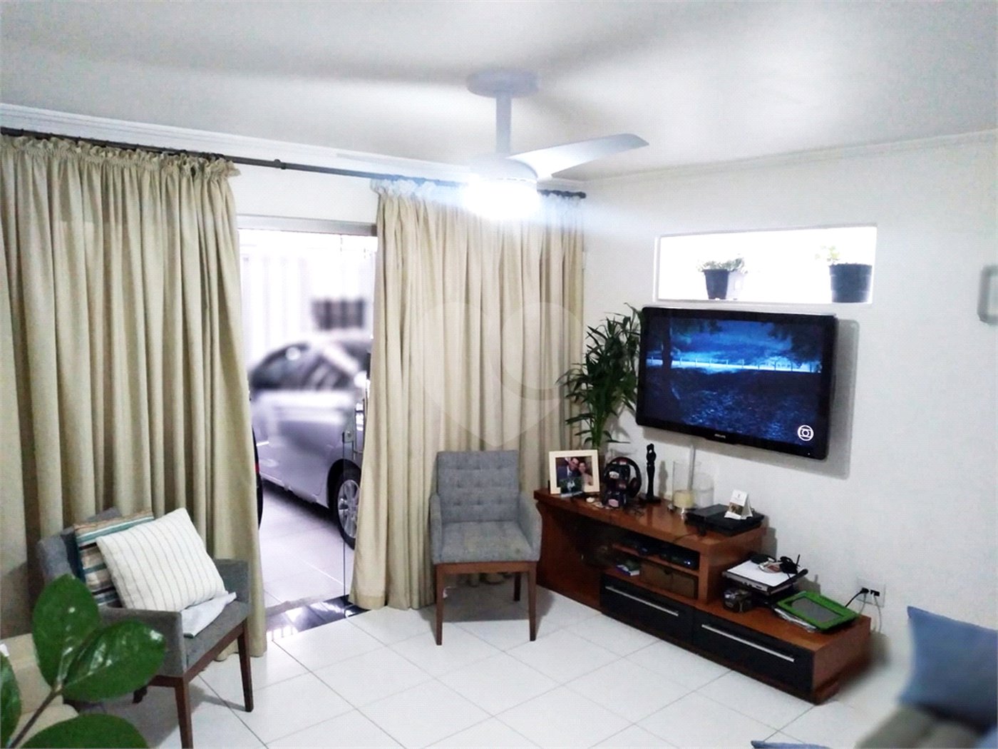 Casa à venda com 4 quartos, sendo 1 suíte, em Santana, São Paulo, SP