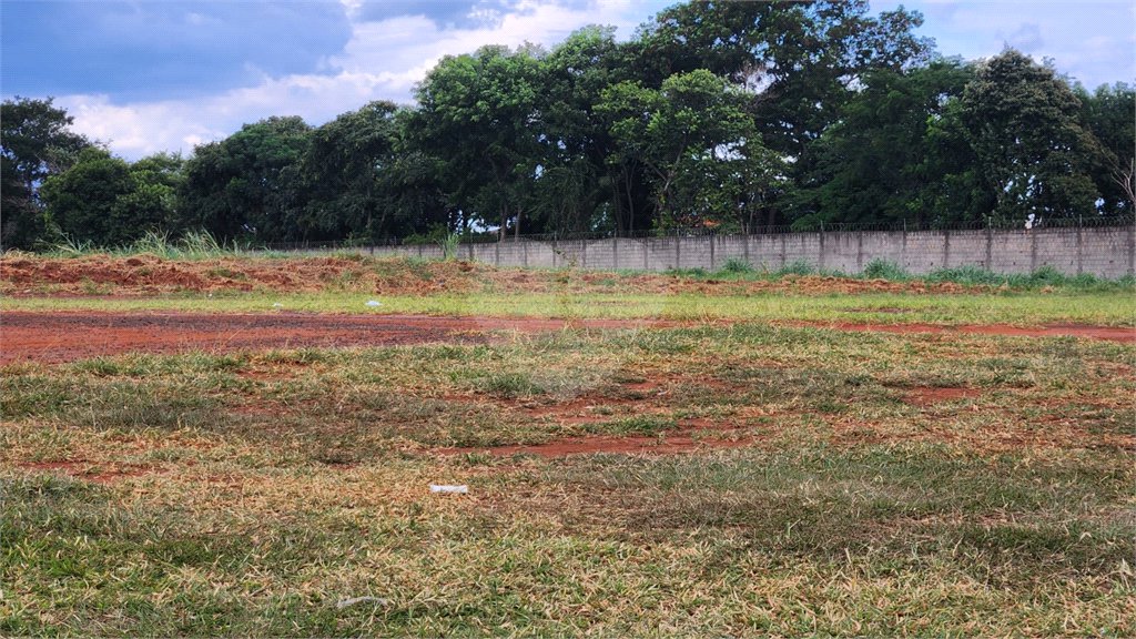 Área de Terra à venda em Jardim Botânico, Araraquara, SP