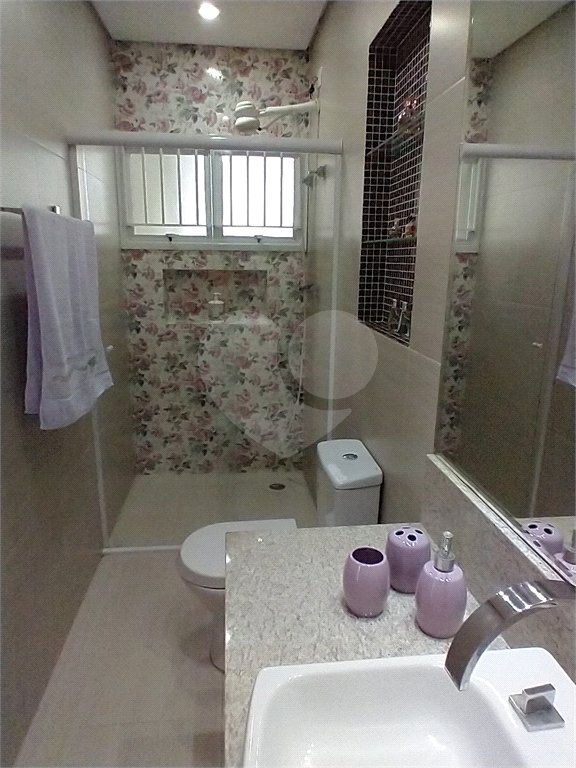 Sobrado à venda com 3 quartos, sendo 1 suíte, em Vila Pita, São Paulo, SP