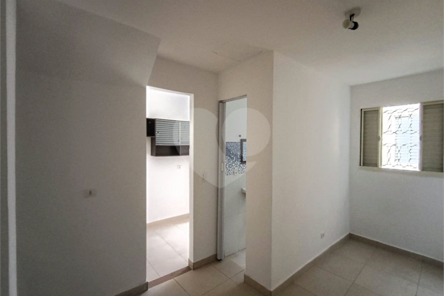 Casa para alugar com 1 quarto no condomínio Cond R Claudio Rodrigues Lopes, São Paulo - SP