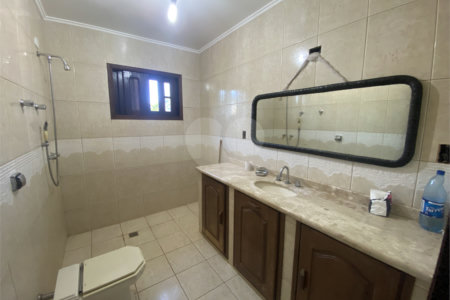 Casa à venda com 3 quartos, sendo 1 suíte, em Parque Residencial Monte Carlo, Ponta Porã, MS