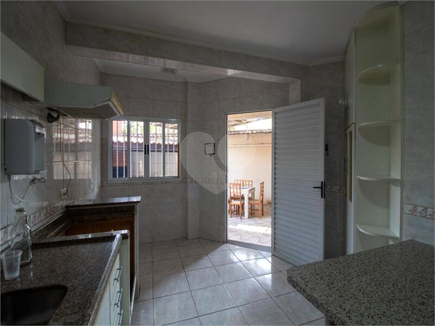 Casa à venda com 3 quartos, sendo 1 suíte, em Jardim Ester, São Paulo, SP