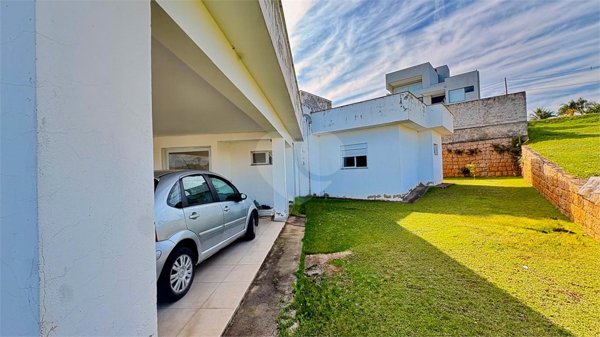Condomínio à venda com 3 suítes em Village Ipanema I, Araçoiaba da Serra, SP