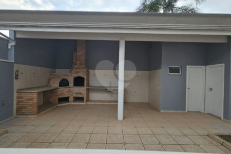 Casa para alugar com 4 quartos, sendo 2 suítes, no condomínio Portal de Itaici, Indaiatuba - SP