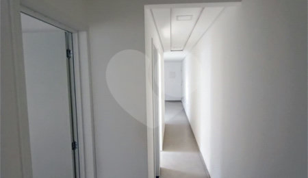 Apartamento à venda com 3 quartos, sendo 1 suíte,  em Vila Eldízia, Santo André, SP