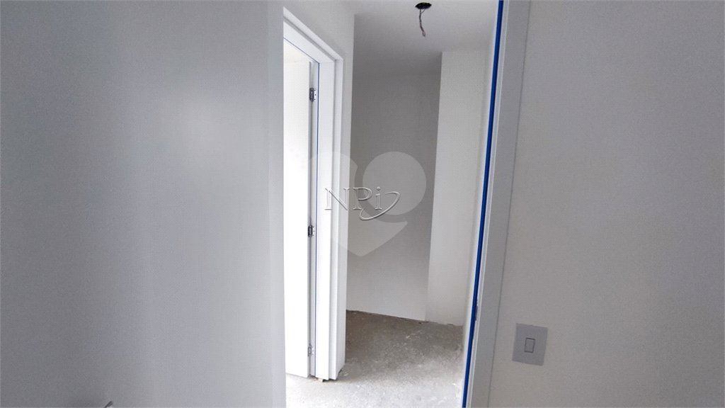 Apartamento à venda com 3 quartos, sendo 2 suítes,  em Moema, São Paulo, SP